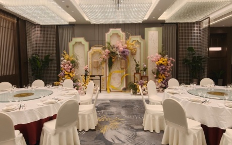 六朝厅 [ 最大6桌 · 高3.5m · 无柱 ·  ]